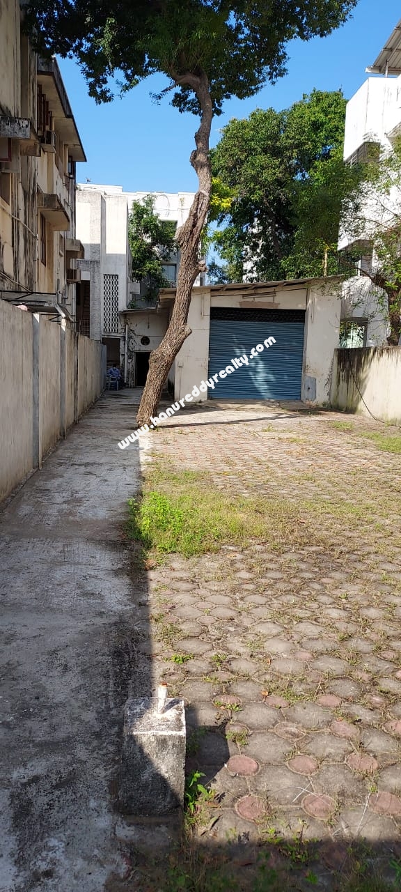 Land with Old Building For Sale at T.Nagar, ChennaiChennai Hanu